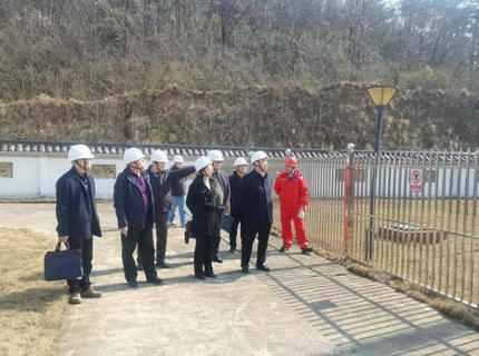 陈印辉带队到公司风电项目查抄慰问