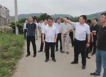 长江委结合湖南省水利厅发展皂市水库法律监督查抄