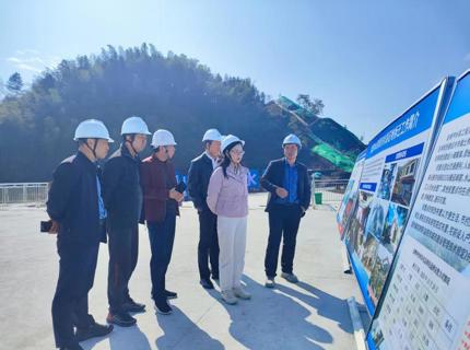 陈印辉带队赴金塘冲水库枢纽工程调研互换