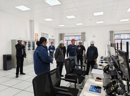 徐磊带队到公司所属风电场查抄安全出产工作并慰问坚守一耳目员